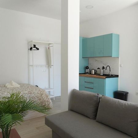 Hotel Casa De Huespedes Carabanchel1 à Madrid Extérieur photo